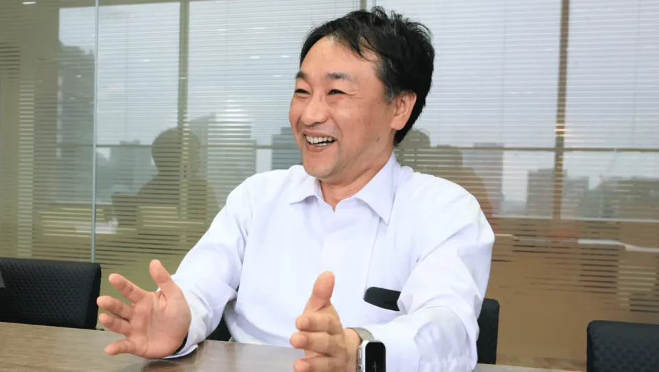 設計思想について話す松野さん。